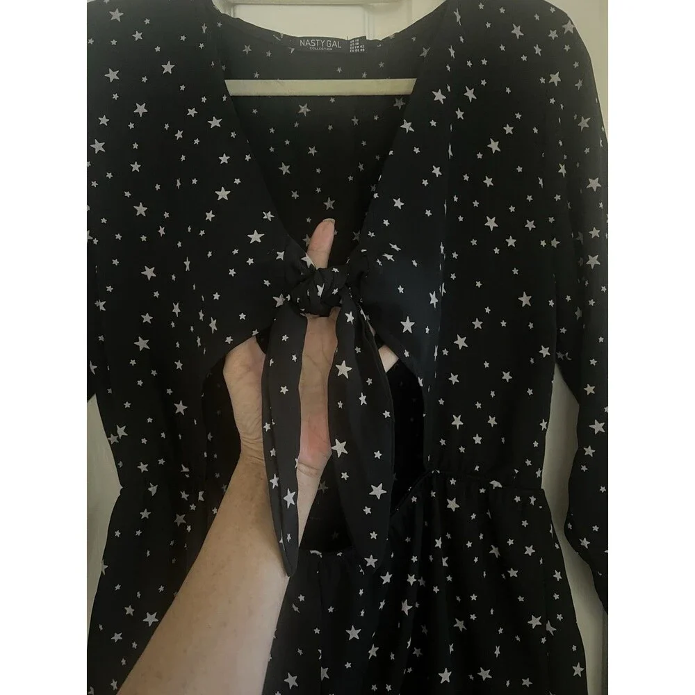 Nasty Gal Romper Shorts Jumpsuit Sz 10 Belly Cutout Boho Chic Festival Wear - Picture 4 of 11